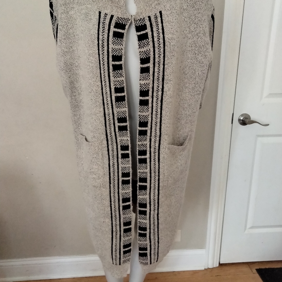 Mia Maddison women's cardigan - Picture 2 of 16